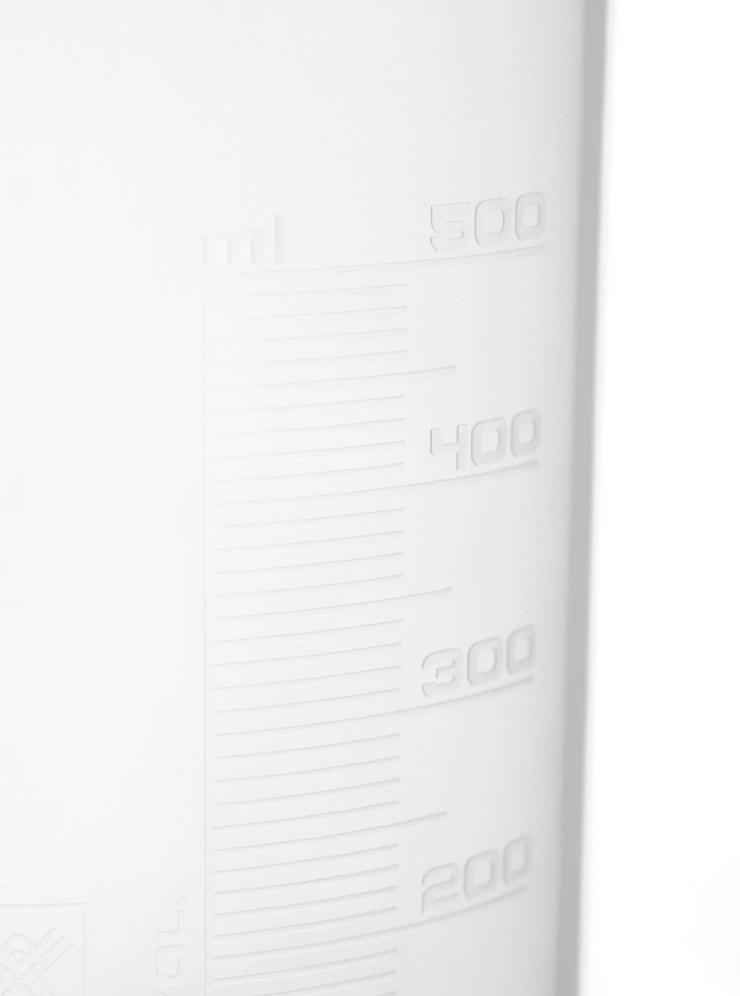 12PK Plastic Beakers, 500ml - Polypropylene - Raised Graduations 3 12PK Plastic Beakers, 500ml - Polypropylene - Raised Graduations - Image 3